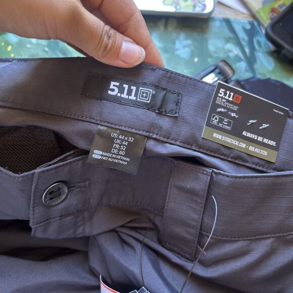 5.11 fast tac cargo pants In Charcoal Size 44x32 $65 - Picture 3 of 6
